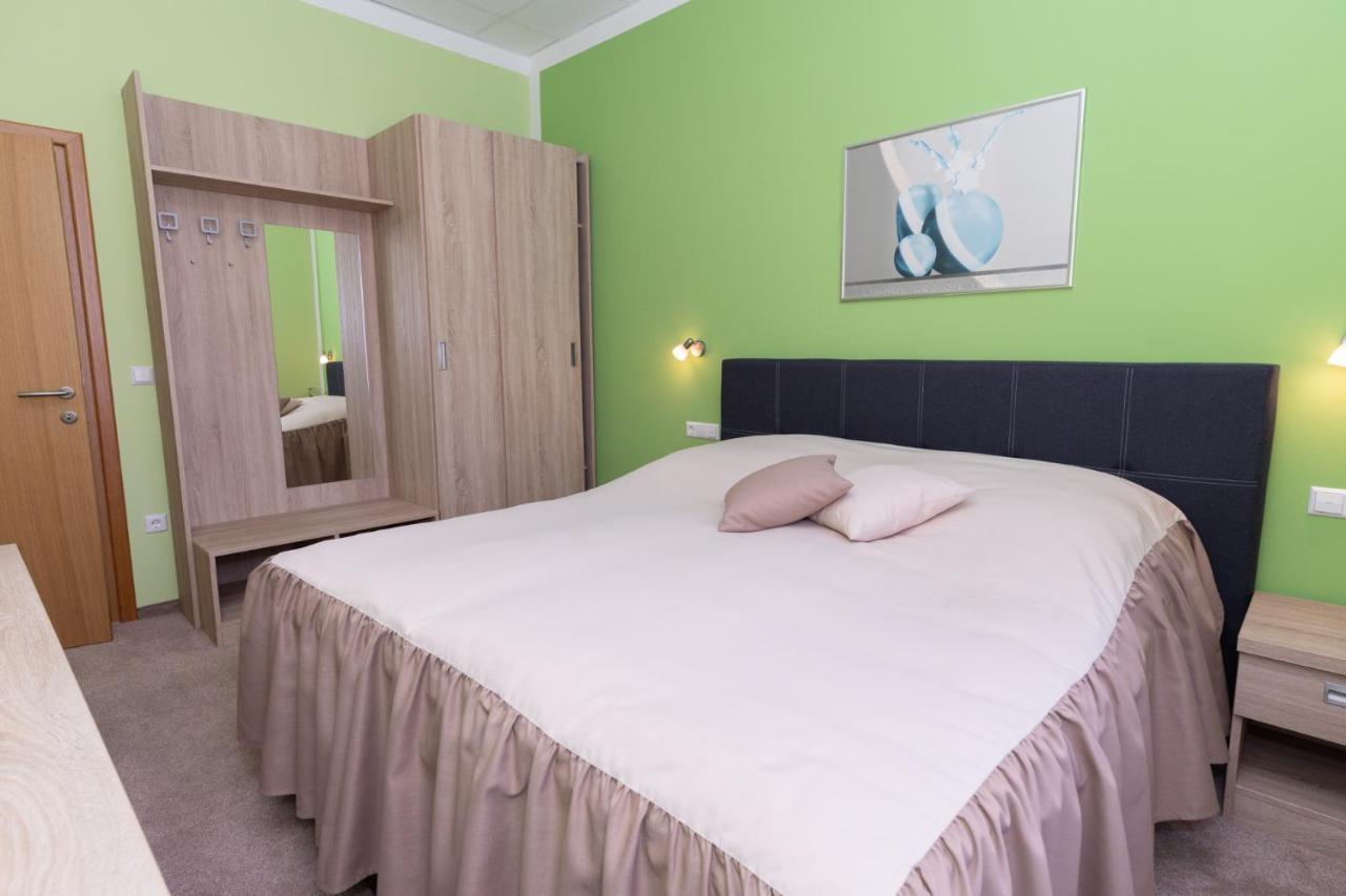 Apartments And Rooms Kod Eli Ravna Gora Ngoại thất bức ảnh